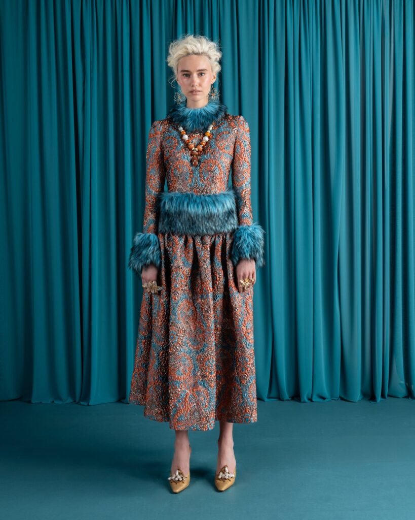 Look 1