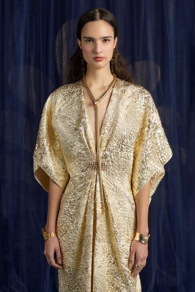 Look 19